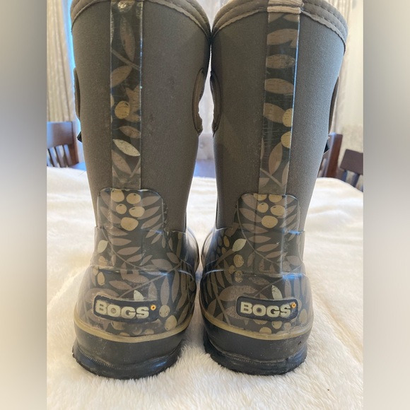 BOGS Mid Boot - Picture 4 of 8
